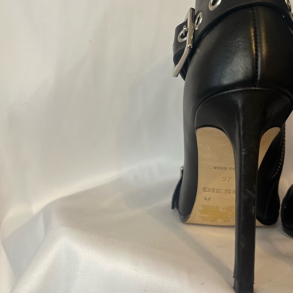 NWOT Diesel buckle ankle boots - Picture 4 of 4